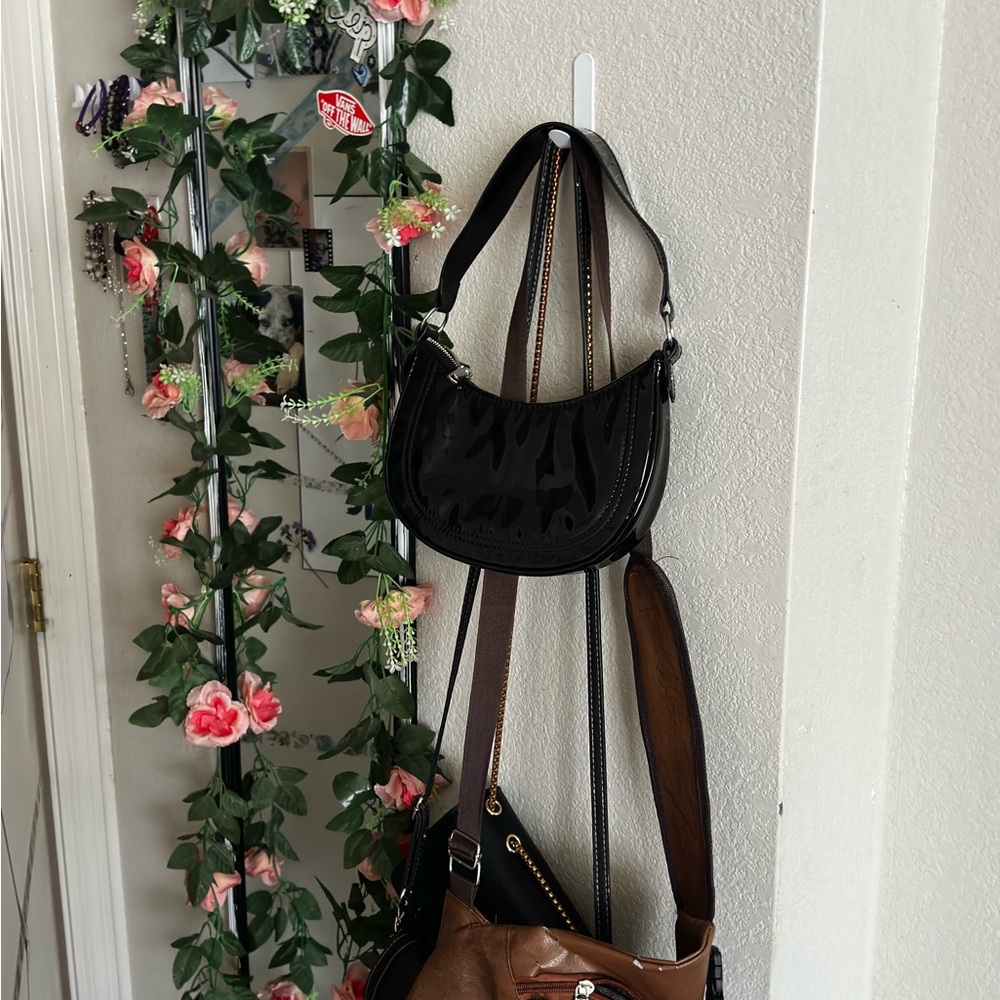 Elegant Black Women's Shoulder Bag